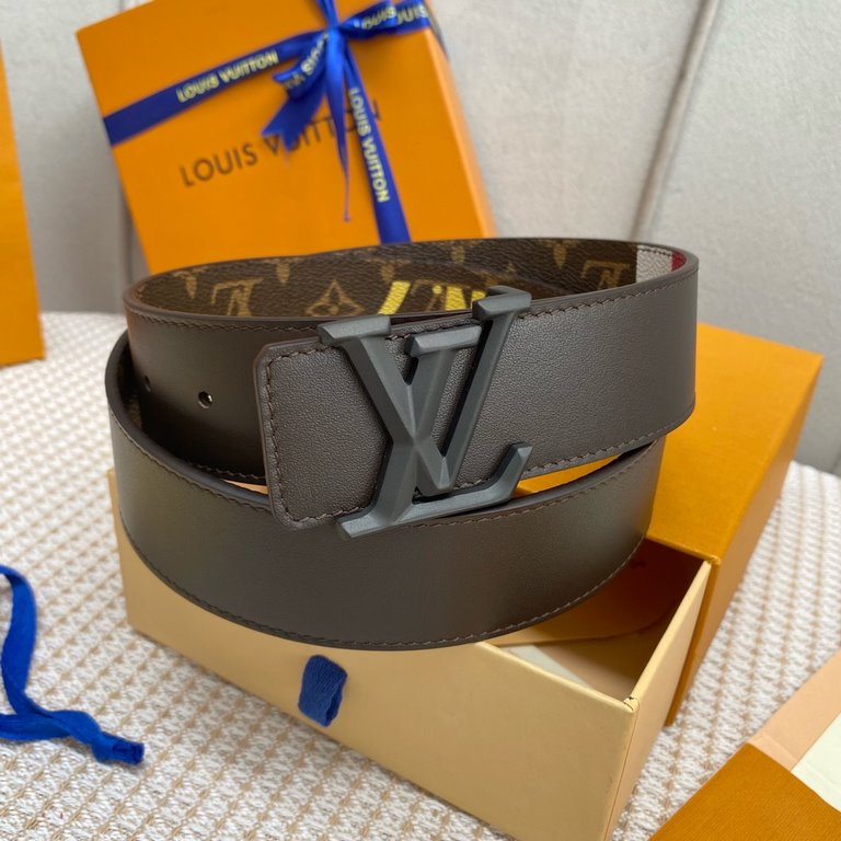 Comes with a full set of gift box  Width 40mm                Lv pyrmide Truck L OEiI Reversible Belt With the brand's classic elements accentuated by the eye-catching numerical print original fabrics, lined with calfskin