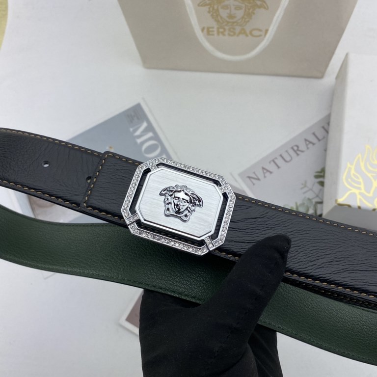 Comes in a fully wrapped gift box  Versace. Men's Flower Leather Belt 38mm Both sides imported flower leather leather pressed. Can be used on both sides Counter alignment With new models  .