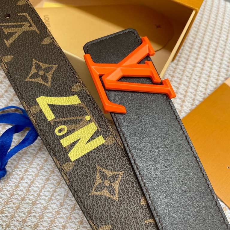 Comes with a full set of gift box  Width 40mm                Lv pyrmide Truck L OEiI Reversible Belt With the brand's classic elements accentuated by the eye-catching numerical print original fabrics, lined with calfskin