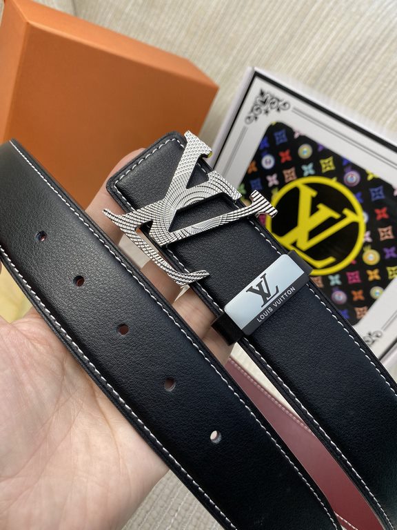 Name LV... LOUIS... Wieden   original singleMaterial the original single cowhide belt Percentage of the first layer of cowhide belt  guarantee leather, 24K pure steel buckle, the counter original single quality, fine wor