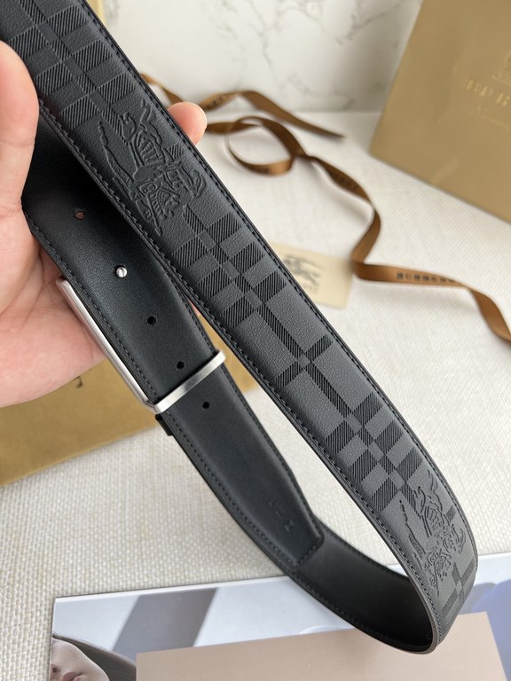 Name Burberry   belt - belt - original singleModel hanging buckle, classic pure steel material hanging buckle, physical photography, head layer cowhideMaterial  100% head layer cowhide, guaranteed genuine leather.   doub