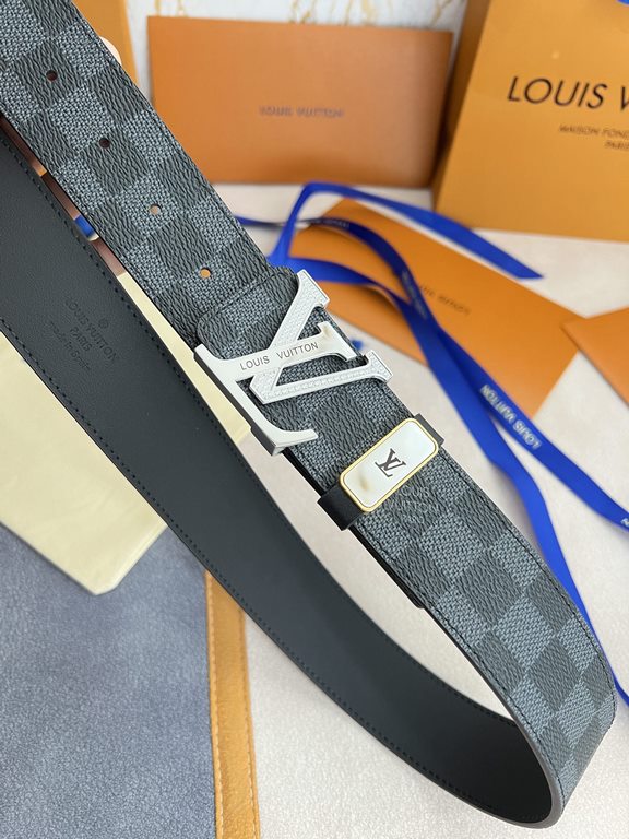 Name LV... LOUIS ... Weideng   belt-belt-original singleModel hanging buckle, classic steel material with diamonds hanging buckle, head layer cowhide, pictures taken in kindMaterial   head layer cowhide, hanging buckle s