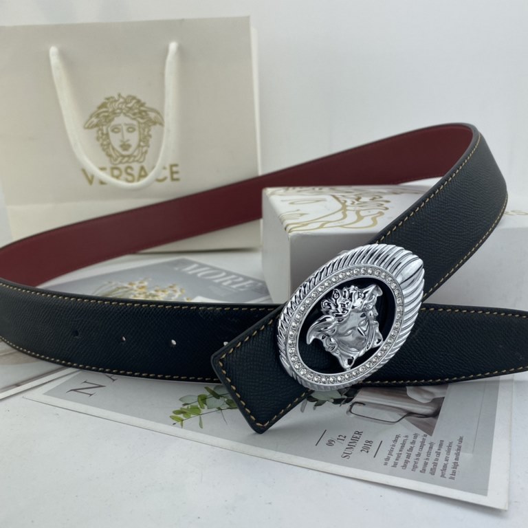 Comes in a fully wrapped gift box  Versace. Men's Flower Leather Belt 38mm Both sides imported flower leather leather pressed. Can be used on both sides Counter alignment With new buckle