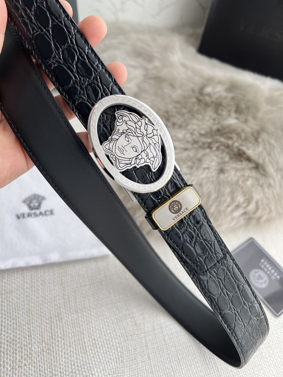 Name Versace.VERSACE.  belt - belt - automatic beltModel automatic belt body, pure steel material classic human head automatic buckle, pictures taken in kindBelt   100% head layer cowhide, automatic belt body, guaranteed