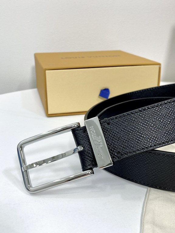 With a full set of packaging gift box   Louis Vuitton original quality classic models belt, Italy imported original first layer cowhide, boutique brass pin buckle, fashionable versatile never out of fashion, width 3.5cm