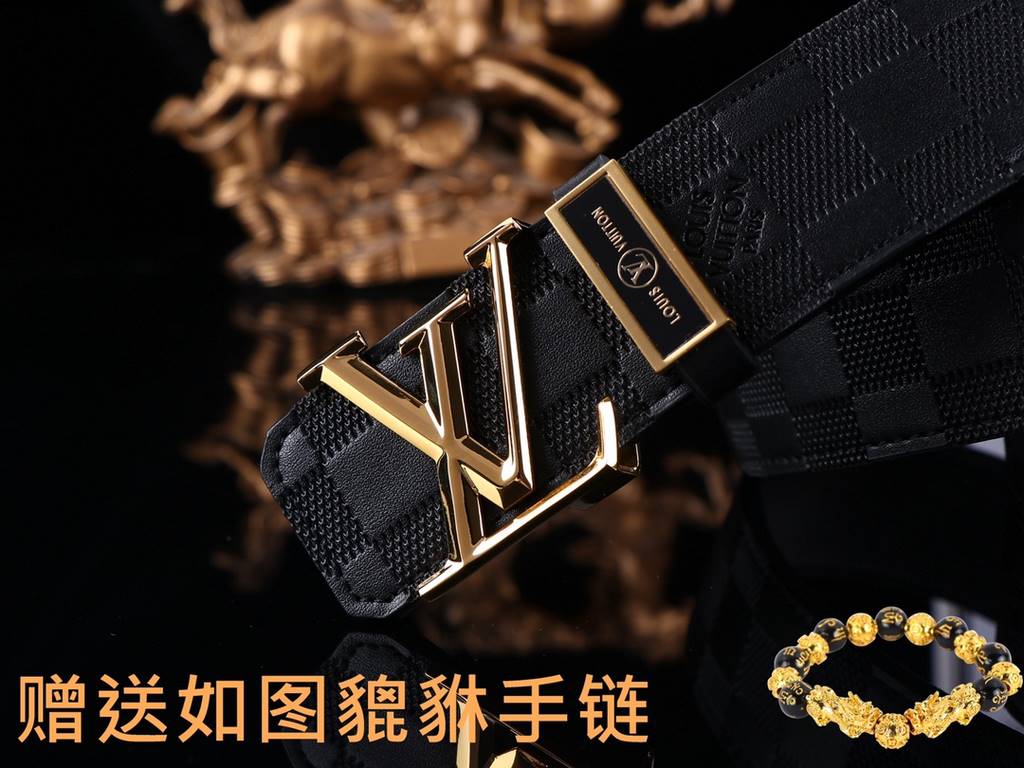 Belt LV... Louis ... WiedenOriginal  Belt  100% first layer cowhide, guarantee leather. 24k pure steel buckle   double-sided available  counter equivalent quality, give away the first choice of self-use  Packaging please