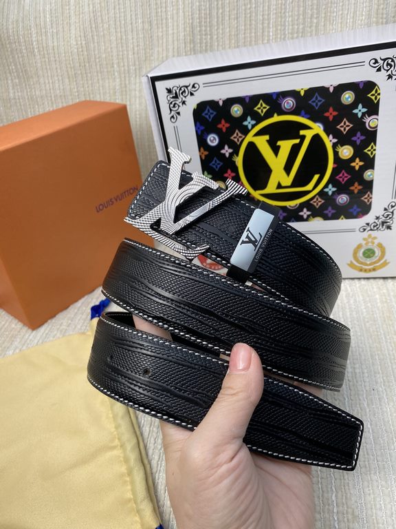 Name LV... LOUIS... Wieden   original singleMaterial the original single cowhide belt Percentage of the first layer of cowhide belt  guarantee leather, 24K pure steel buckle, the counter original single quality, fine wor