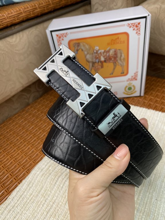 Name Hermès C  original singleMaterial the original single cowhide belt Percentage of the first layer of cowhide belt  guarantee leather, 24K pure steel buckle, counter original single quality, fine workmanship, fashiona