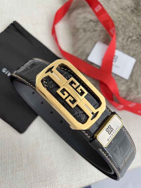 Name Givenchy.GIVENCHY-belt  -belt original singleModel hanging buckle, pure steel material with diamonds buckle head, double-sided head layer cowhideMaterial   100% head layer cowhide, guarantee leather. 24k pure steel 