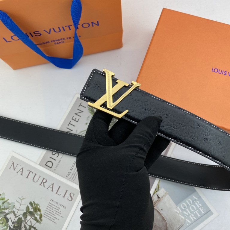 LV Men's Flower Leather Belt 38mm Double-sided imported flower leather leather pressed. Can be used on both sides Counter alignment With new steel buckle