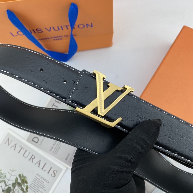 LV Men's Flower Leather Belt 38mm Double-sided imported flower leather leather pressed. Can be used on both sides Counter alignment With new steel buckle