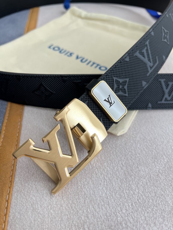 Name LV... Louis ... Wieden-Belt automatic-buckle-beltModel automatic buckle, pure steel material automatic buckle, head layer cowhide automatic belt body, physical shootingMaterial   100% head layer cowhide, guarantee l