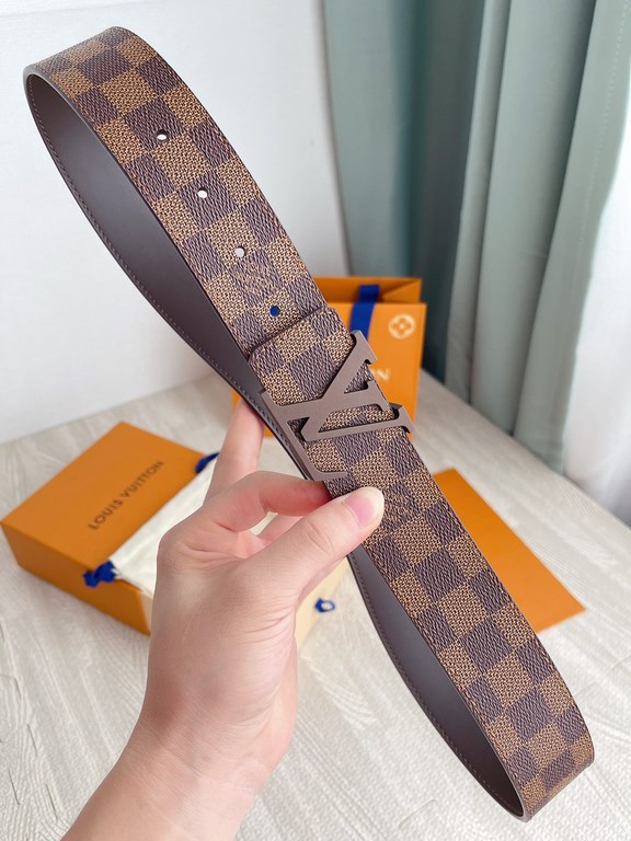 With a full set of packing gift box  LV-Louis Vitton new, original single purchase level, 4.0cm Imported customized original fabric with head layer calfskin bottom, pure steel classic LV letters buckle head, easy to use,