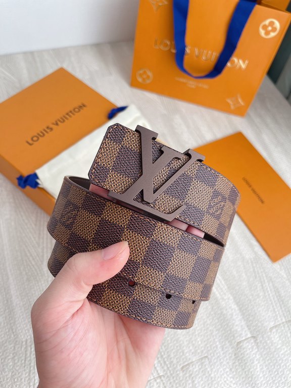 With a full set of packing gift box  LV-Louis Vitton new, original single purchase level, 4.0cm Imported customized original fabric with head layer calfskin bottom, pure steel classic LV letters buckle head, easy to use,