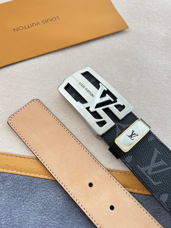 Name LV... LOUIS ... Weideng   belt-belt-original singleModel hanging buckle, classic pure steel buckle, head layer cowhide, pictures taken in kindMaterial   head layer cowhide, hanging buckle series, pure steel material