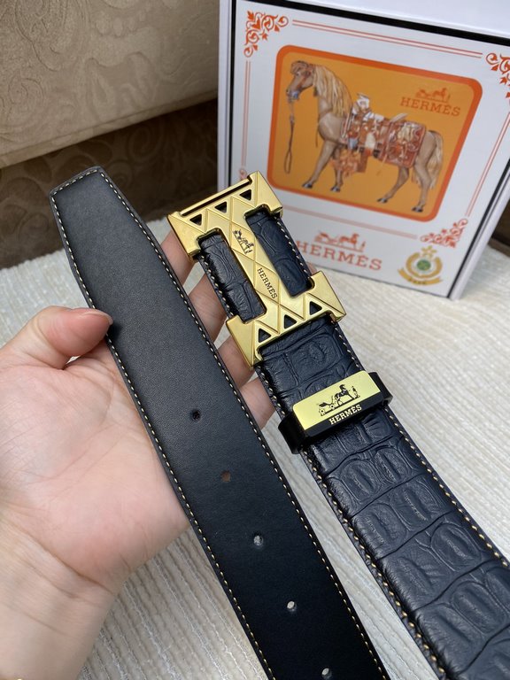 Name Hermès C  original singleMaterial the original single cowhide belt Percentage of the first layer of cowhide belt  guarantee leather, 24K pure steel buckle, counter original single quality, fine workmanship, fashiona