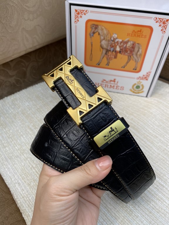 Name Hermès C  original singleMaterial the original single cowhide belt Percentage of the first layer of cowhide belt  guarantee leather, 24K pure steel buckle, counter original single quality, fine workmanship, fashiona