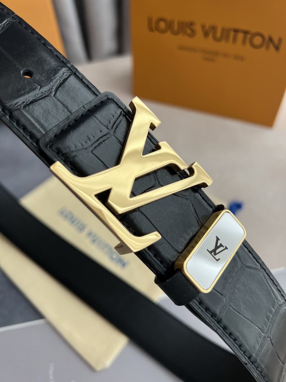 Name LV... LOUIS ... Weideng   original singleModel hanging buckle, head layer cowhide crocodile pattern belt body, pure steel material classic buckle head, head layer cowhide, picture physical shootingMaterial   head la