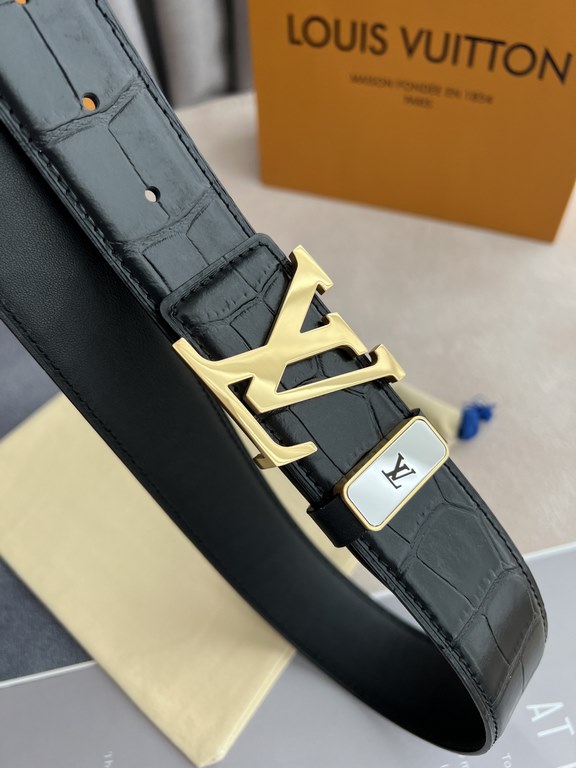 Name LV... LOUIS ... Weideng   original singleModel hanging buckle, head layer cowhide crocodile pattern belt body, pure steel material classic buckle head, head layer cowhide, picture physical shootingMaterial   head la