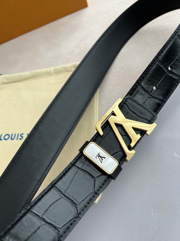 Name LV... LOUIS ... Weideng   original singleModel hanging buckle, head layer cowhide crocodile pattern belt body, pure steel material classic buckle head, head layer cowhide, picture physical shootingMaterial   head la