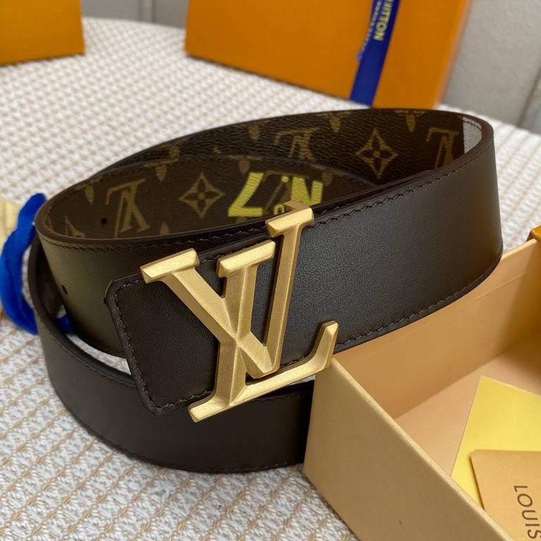 Comes with a full set of gift box  Width 40mm                Lv pyrmide Truck L OEiI Reversible Belt With the brand's classic elements accentuated by the eye-catching numerical print original fabrics, lined with calfskin