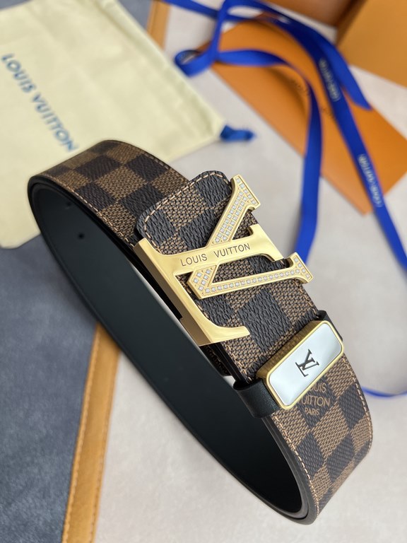 Name LV... LOUIS ... Weideng   belt-belt-original singleModel hanging buckle, classic steel material with diamonds hanging buckle, head layer cowhide, pictures taken in kindMaterial   head layer cowhide, hanging buckle s