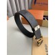 Name LV... LOUIS ... Weideng   original singleModel Hook buckle, pictures taken in kindMaterial   head layer cowhide, hanging buckle series, pure steel buckle head, palladium plating plating process never lose color. Wit