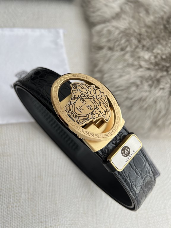 Name Versace.VERSACE.  belt - belt - automatic beltModel automatic belt body, pure steel material classic human head automatic buckle, pictures taken in kindBelt   100% head layer cowhide, automatic belt body, guaranteed