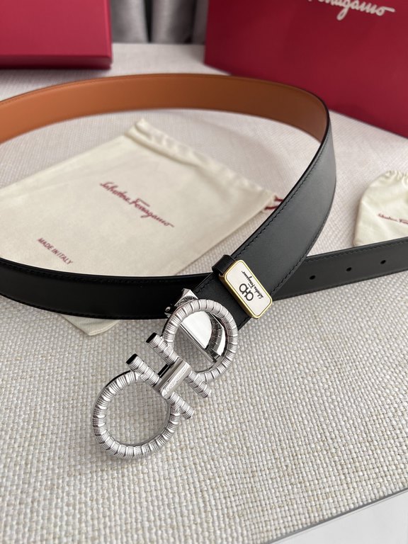 Name Ferragamo.Ferrgamo  original singleModel hanging buckle, the original pattern hanging buckle, physical shooting, head layer cowhideMaterial   100% head layer cowhide, guarantee leather.   double-sided available  cou