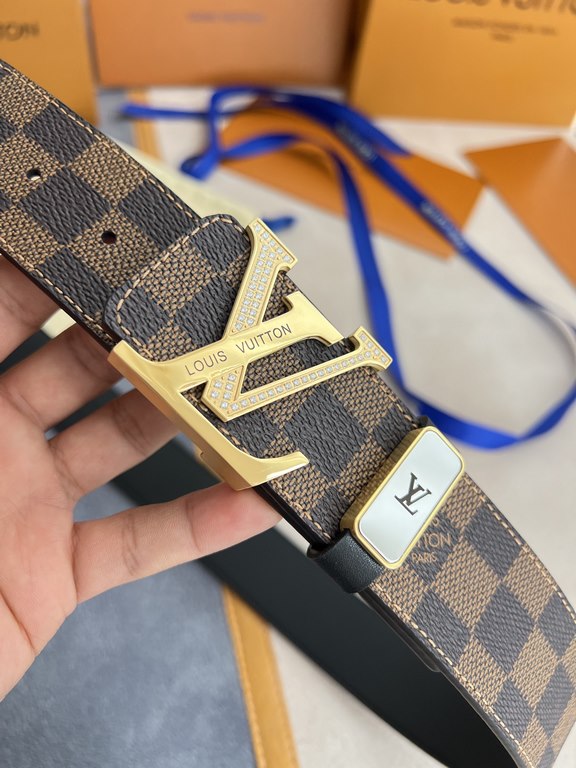 Name LV... LOUIS ... Weideng   belt-belt-original singleModel hanging buckle, classic steel material with diamonds hanging buckle, head layer cowhide, pictures taken in kindMaterial   head layer cowhide, hanging buckle s