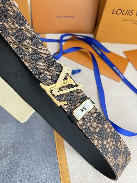 Name LV... LOUIS ... Weideng   belt-belt-original singleModel hanging buckle, classic steel material with diamonds hanging buckle, head layer cowhide, pictures taken in kindMaterial   head layer cowhide, hanging buckle s