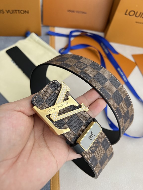 Name LV... LOUIS ... Weideng   belt-belt-original singleModel hanging buckle, classic steel material with diamonds hanging buckle, head layer cowhide, pictures taken in kindMaterial   head layer cowhide, hanging buckle s