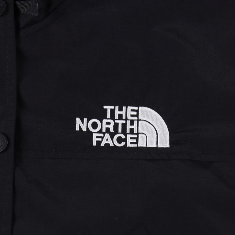 The North FaceThe North Face TNF Classic 1990 Punching Jacket Short