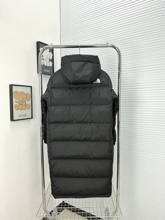 F22 The North Face Long Down Jacket Shin Min-er same model [black]Item No. NC1DM51J fabric only with polyester fiber 100%, feel dry, waterproof fabric. Filling the same 80 goose down filling, fluffy warmth is very good. 