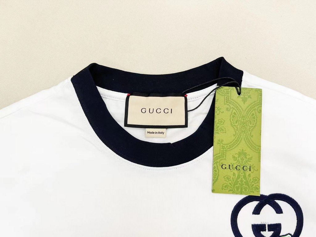 24643#GUC 2024SS spring and summer latest round neck fashion short sleeve T-shirt, the official website synchronization, counter cotton fabric! Skin-friendly and comfortable, durable and good to wear, classic simple logo