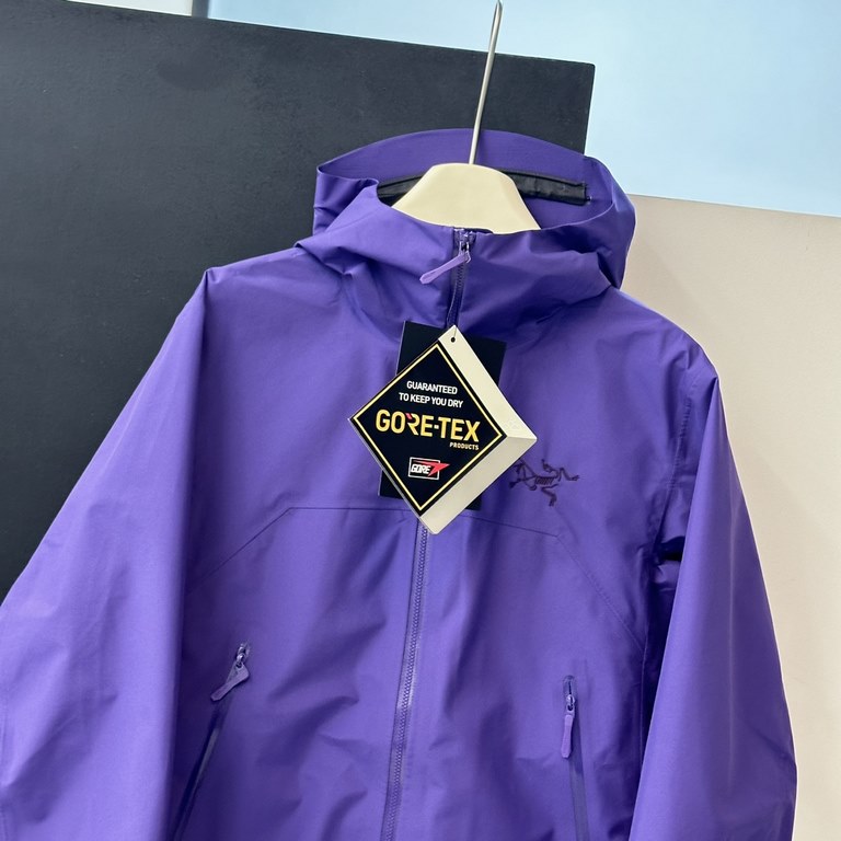 '                       Hard-shell series               Product Color Black, Atomic Gray, Phantom Purple, Misty Sunset Pink, Dawn BlueFabric and design details GORE-TEX waterproof, windproof, breathable, lightweight, abr