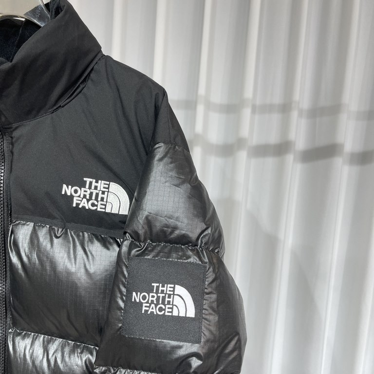 Local pickup  450 (core staple, large quantity, private)The North Face Big Plaid Co-ed Down JacketThe North Face Kanye West Down Jacket is the same style as Kanye West's! Pure 95 white duck down is fluffy and full, stron