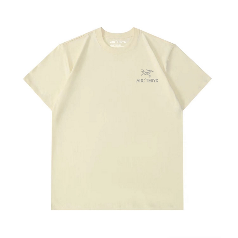 The top-of-the-line embroidered T-shirt from Beginner Bird is characterized by its exceptional embroidery. Each stitch is finely detailed, giving a high-quality, three-dimensional effect and a lifelike design. The embroi