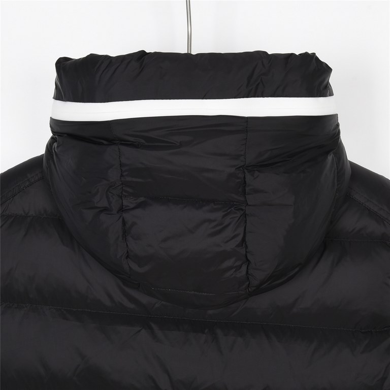 Local pickup  450 Terminal stocked in storeMonclerMoncler 23SS Classic Vest Hat Letter Vest Down JacketThe classic of the classics, versatile fashion modelsFrom the opening of the hardware mold to the fabric has been 100