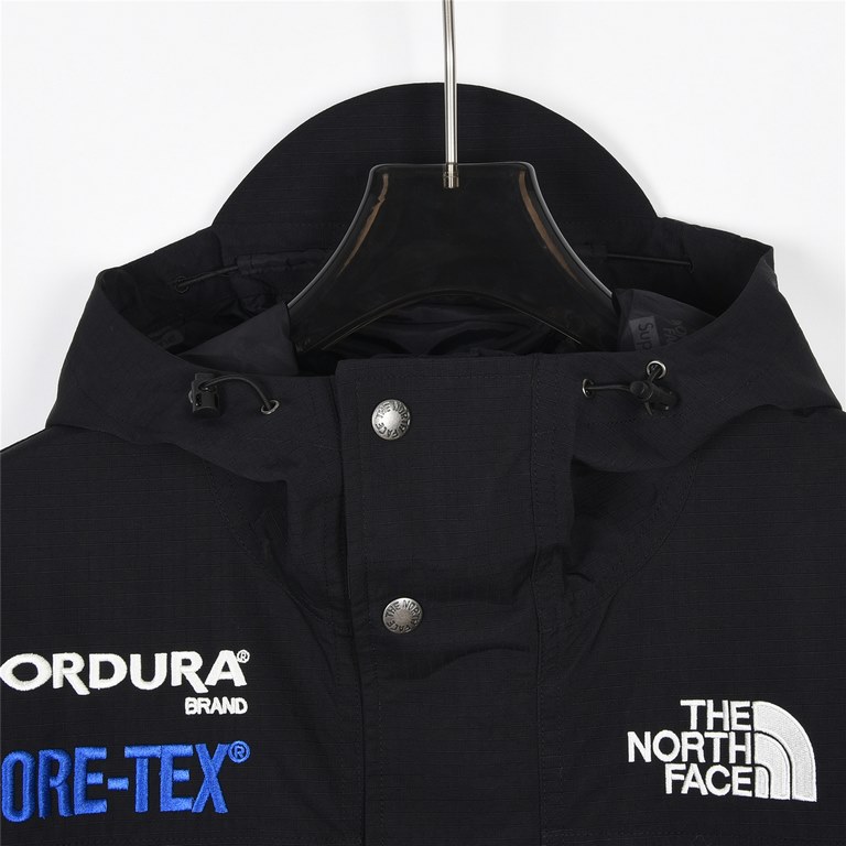 Local pickup  400 (supports drop off at store)The North Face x Supreme The North Face SUP co-branded 18Fw Expedition Jacket colorblocked long sleeve hooded jacket rushing jacketThe fabric is fully imported nylon number s