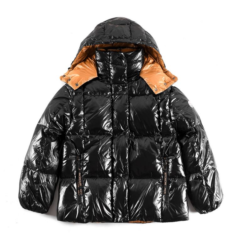 Local Pickup  550 Terminal Release StoreMoncler World# Sharp colors and silhouettes create a smart look as you return to the hustle and bustle of the city in the mainline Moncler FallWinter 2022 collection.One of the mai