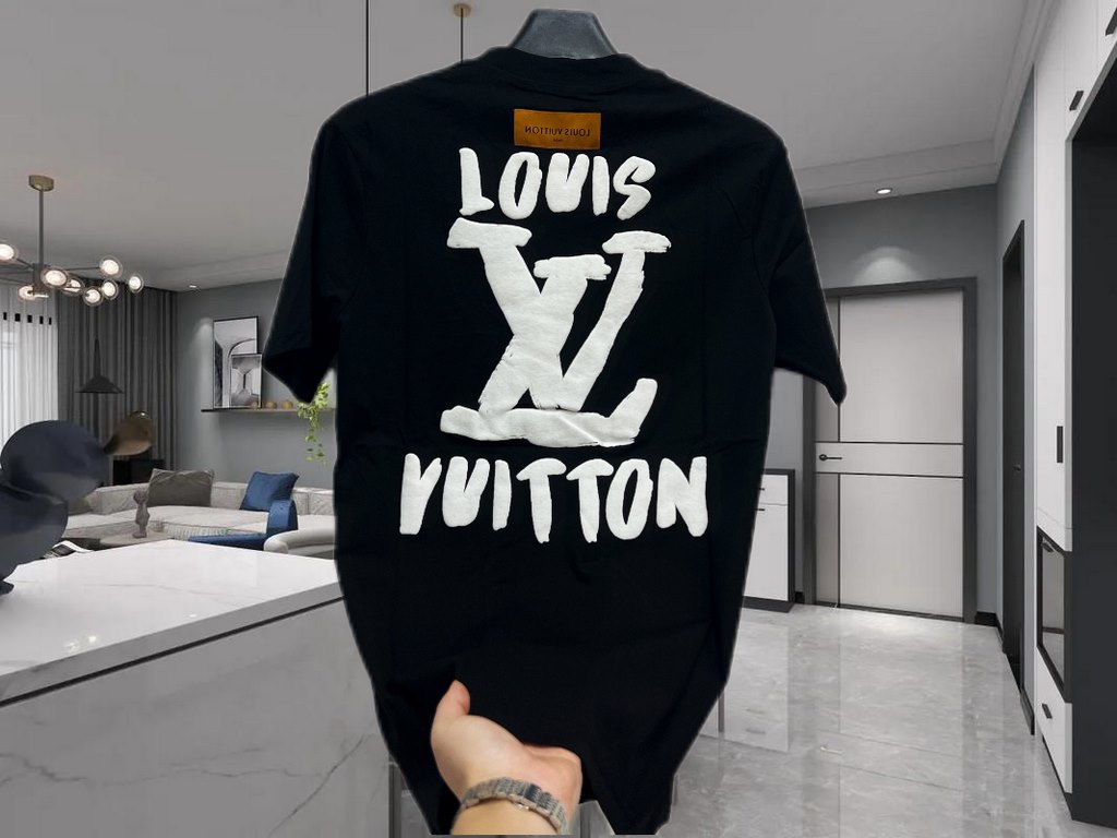 24531#LV newest and top version The top quality counter original short sleeve, custom 50 fine tight cotton yarn, active dyeing, heavy solid color, smooth feel fabric heavy duty washing, slightly broad small flow shoulder