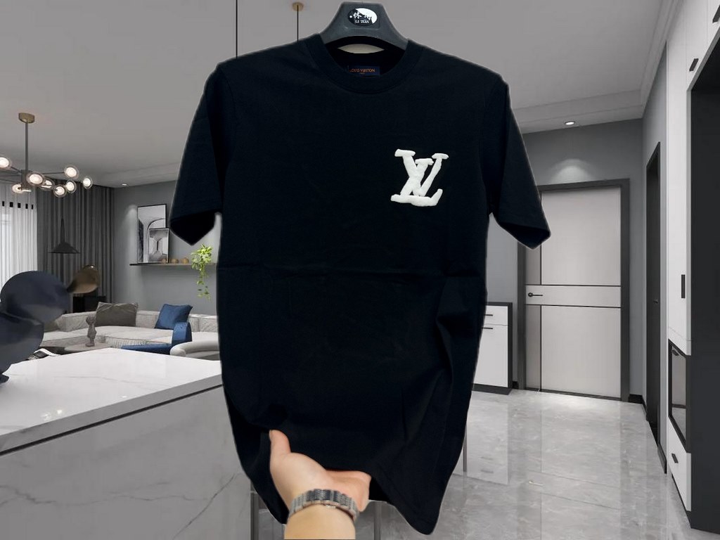 24531#LV newest and top version The top quality counter original short sleeve, custom 50 fine tight cotton yarn, active dyeing, heavy solid color, smooth feel fabric heavy duty washing, slightly broad small flow shoulder