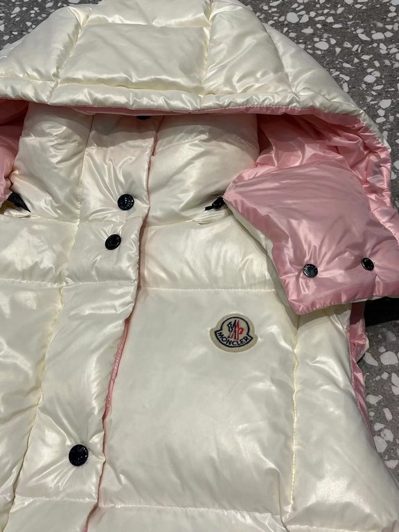 Local pickup  450 Terminal stocked in storeMONCLER down vest Luzule autumn and winter new generation level, real picture, hooded vest, hat can be removedColor black white powder lining,Size 012