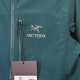 Arcteryx Squamish Series Hoody Wind Shell Waterproof Sun Protective Skin SuitColor Green.Size XS, S, M, L, XL, XXL.Applicable scene summer outdoor.Fabric Tyono30 (100% nylon).Weight120g~140g.WaterproofDWR treatment (spla