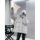 #Model's upper body pictureCANADA GOOSE Canada Goose White Label PASTELS Collection JunctionPastel Pike Coat