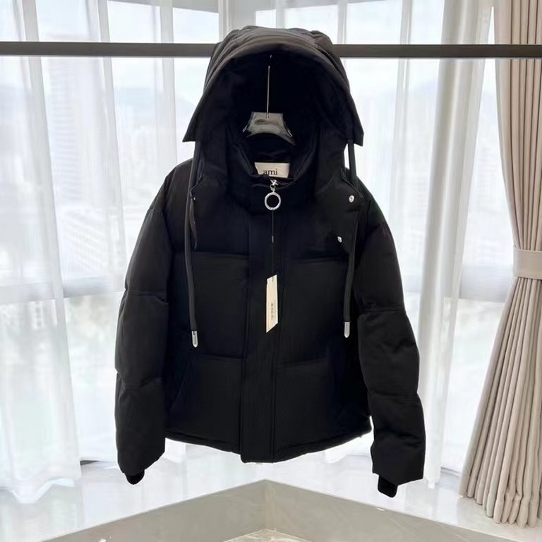 Local pickup  550Support for shoplifting, second shipment, chat with me.AMI down jacket top version Super high gram weight average down filling 500G super thick! The national standard 90 down top fluffy! Not thick enough