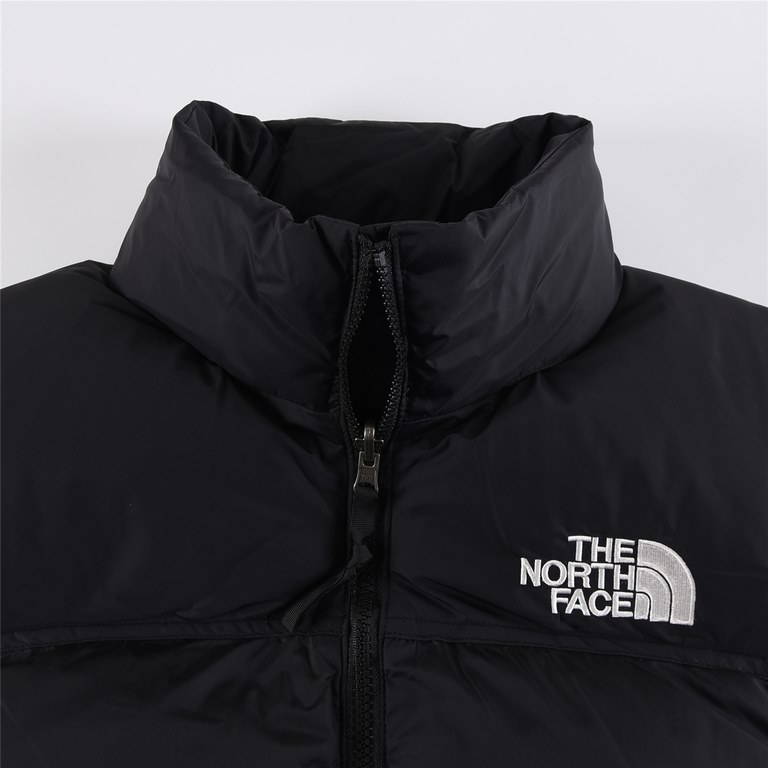 The North Face Classic 96 Down VestFabric domestic exclusive Japanese original fabric with waterproof, anti-drilling down, anti-color characteristics, 24 count calendered tweed fabric!Liner 400D high-density count gallbl