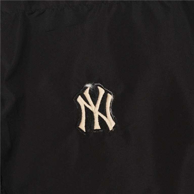 Local pickup  550 Terminal put in storeMLB New York Yankees Button small label embroidered LOGOlong thickened down jacket for men and womenMLB is a trendy apparel brand of F