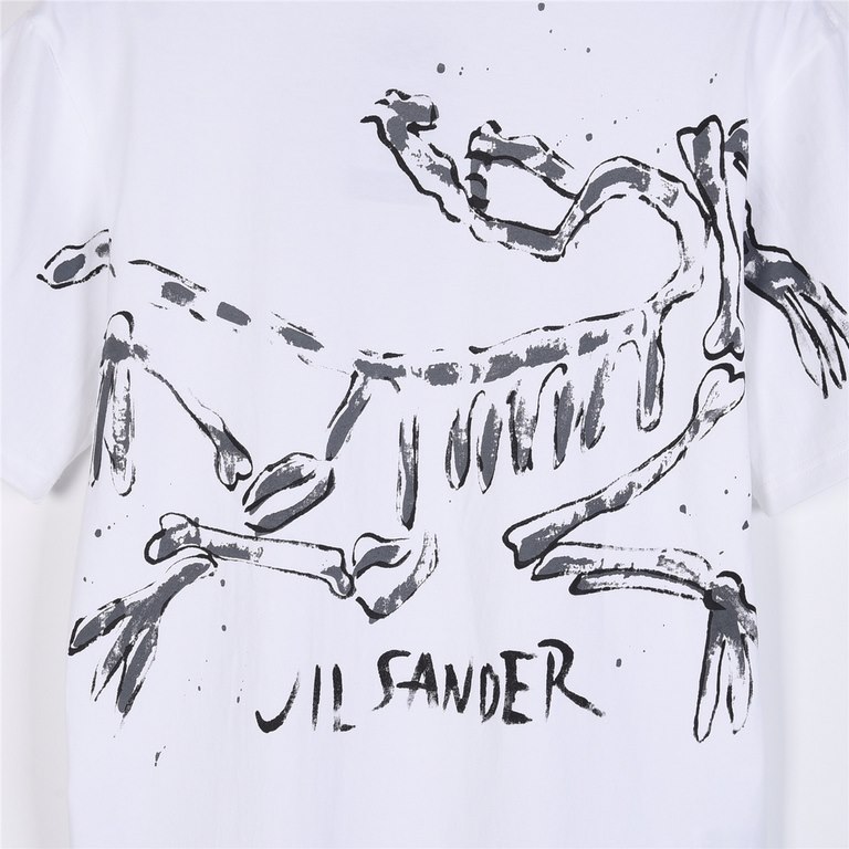 New  140Arcteryx Beginner 24ss Hand-painted Graffiti Bone Dragon Short Sleeve Unisex Original Customized Accessories Hangtags Packaging Bags Stickers Wash Marks250g double yarn fabric custom weaving and dyeing threadsOri